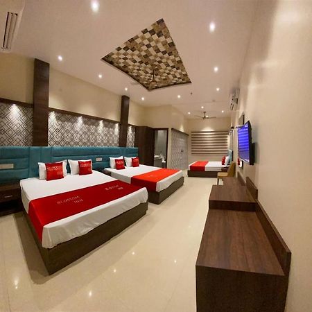 Hotel Blossom Inn Амритсар Екстериор снимка
