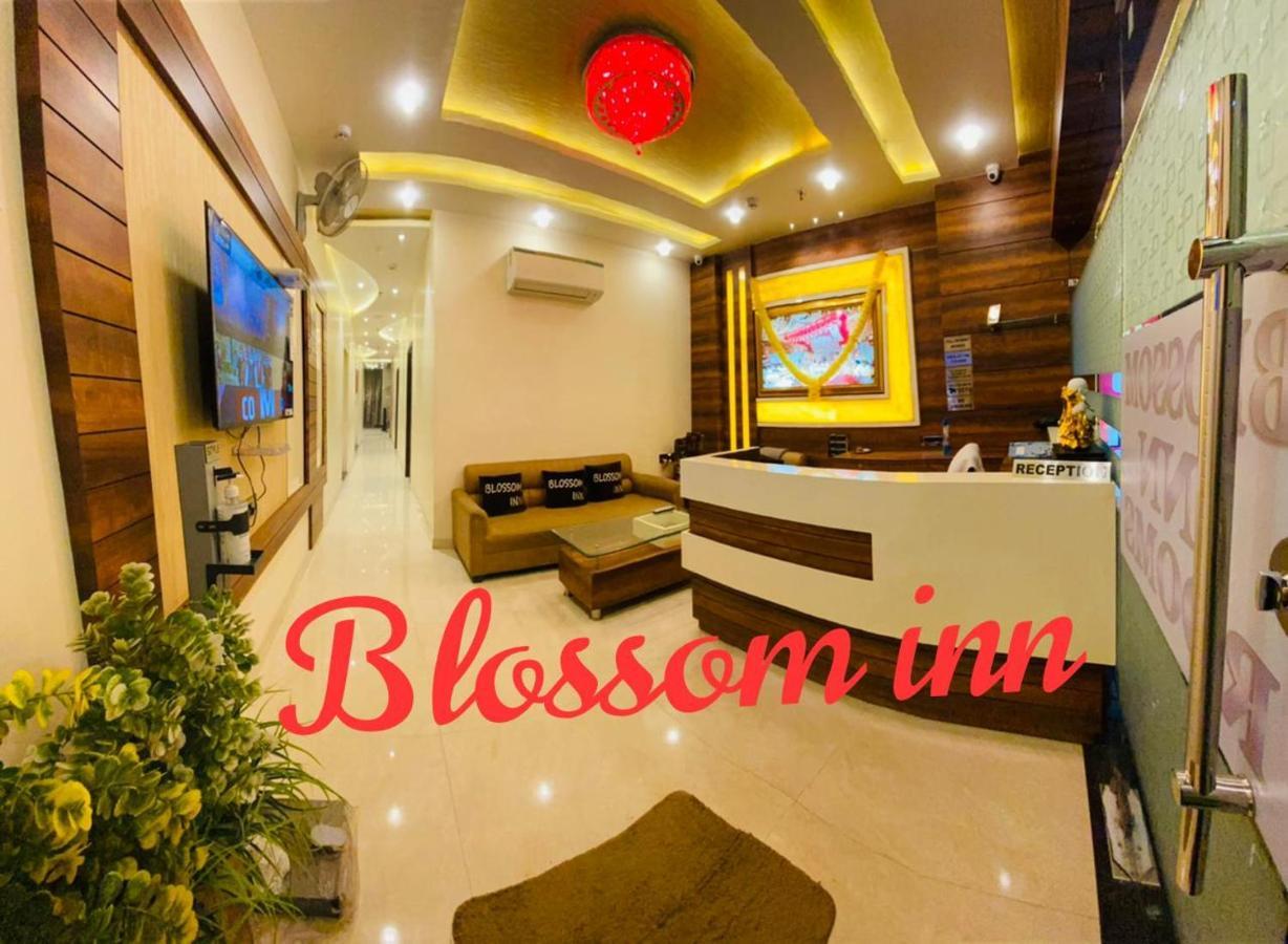 Hotel Blossom Inn Амритсар Екстериор снимка